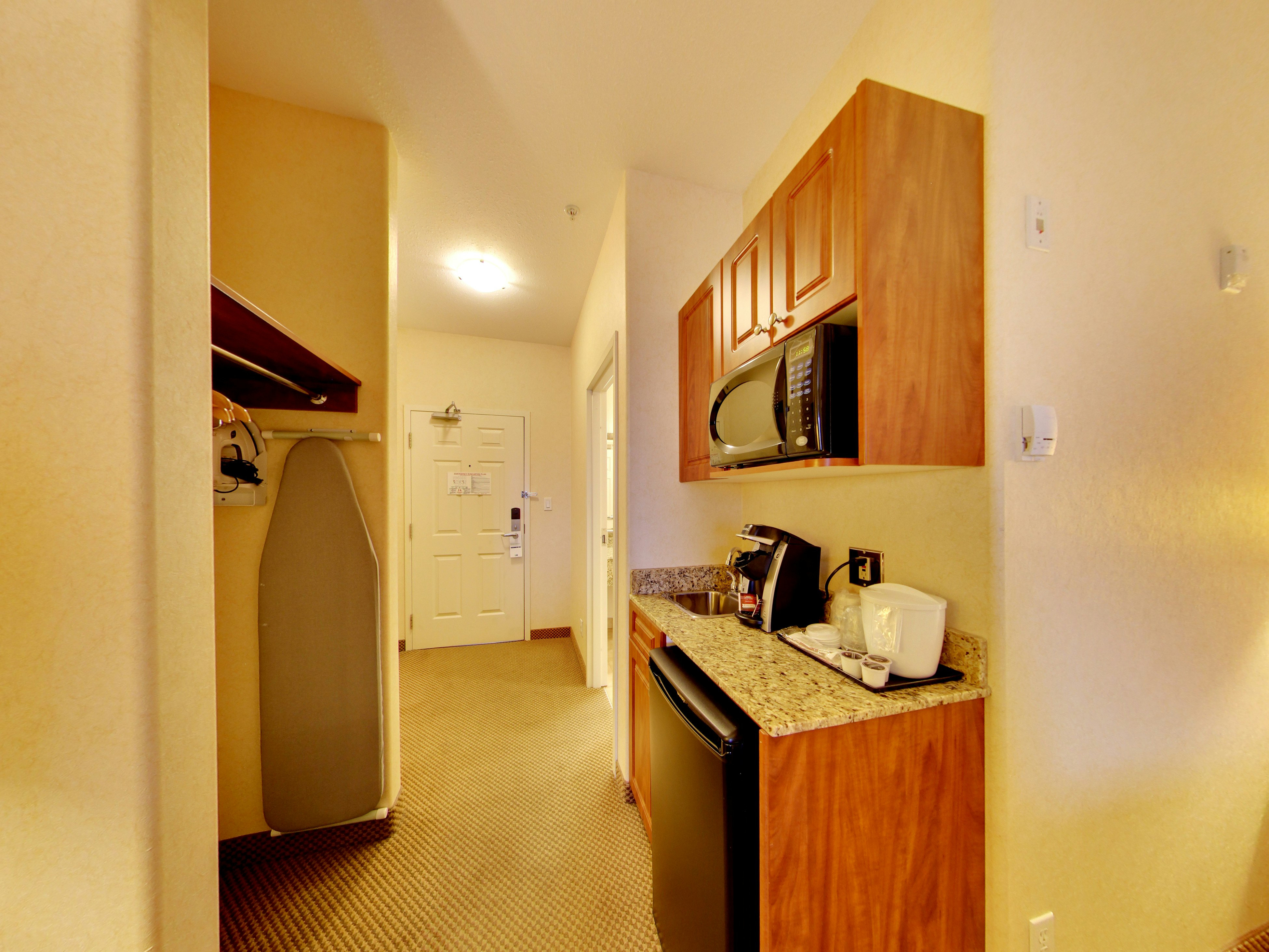 Holiday Inn Express Hotel Suites Edmonton International Airport 3/50