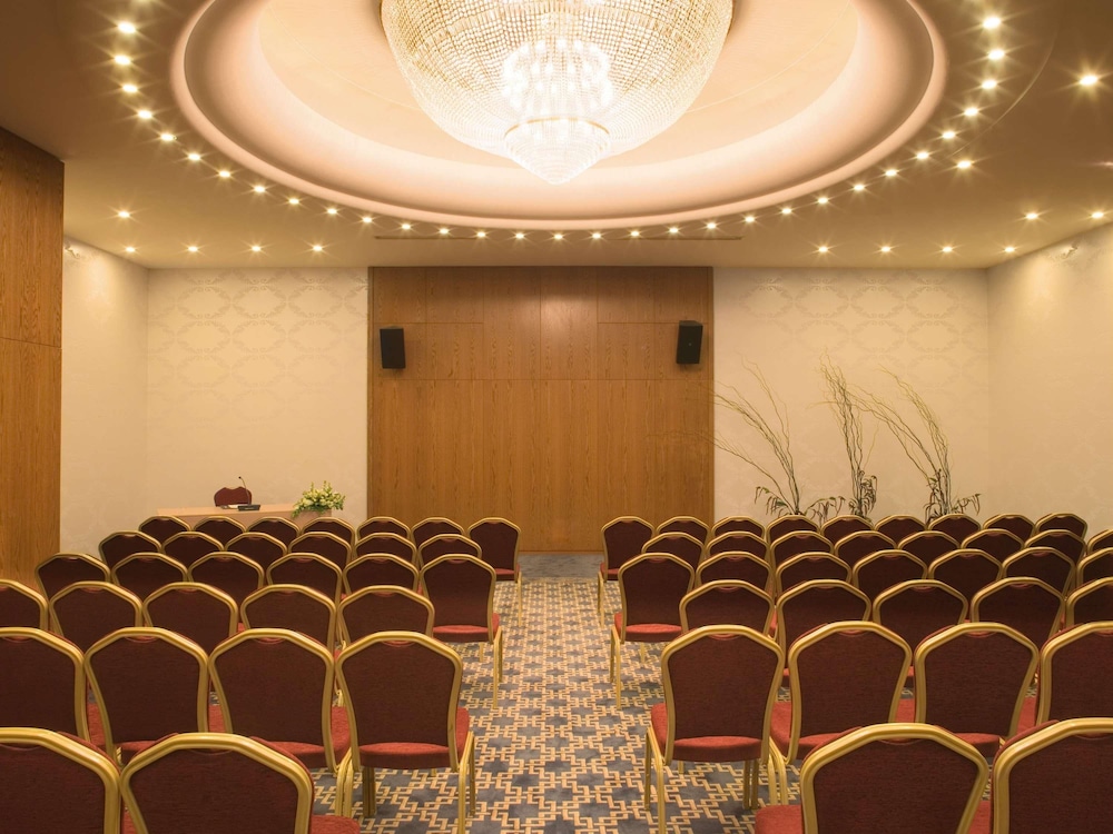 Movenpick Hotel Izmir 41/49