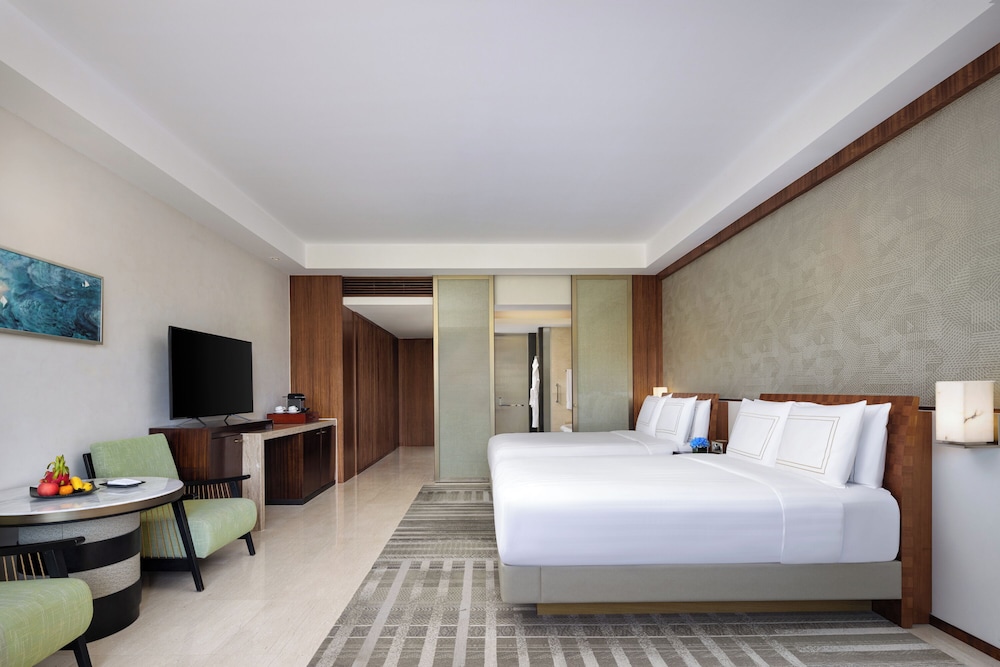 Room at The Ritz-Carlton Sanya, Yalong Bay, SANYA