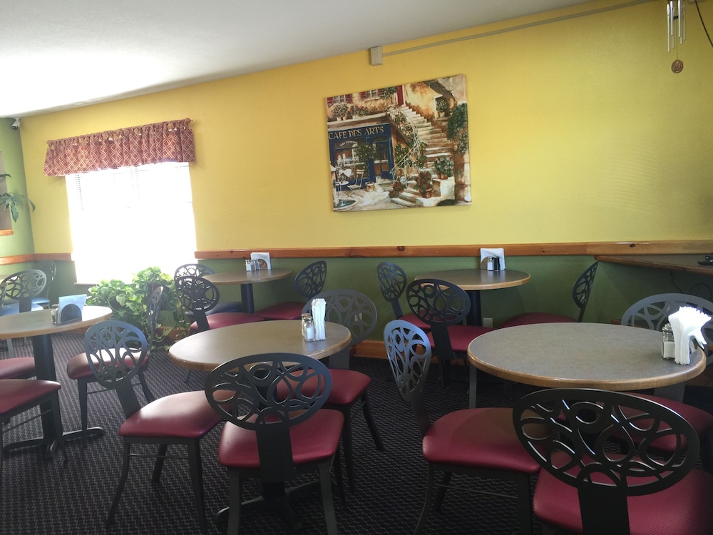 Americas Best Value Inn Garden City 28/28