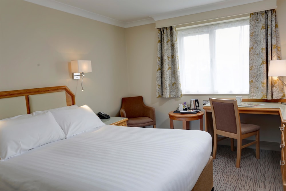 Best Western Chilworth Manor Hotel 5/53