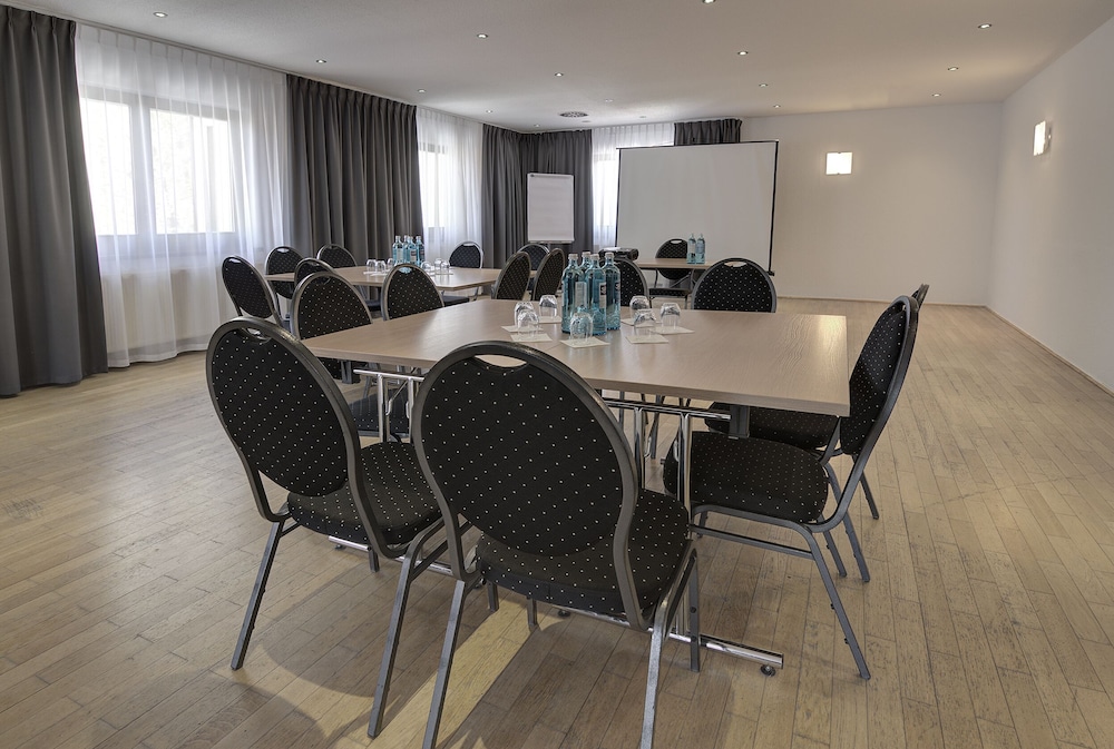 Waldhotel Wandlitz 45/57