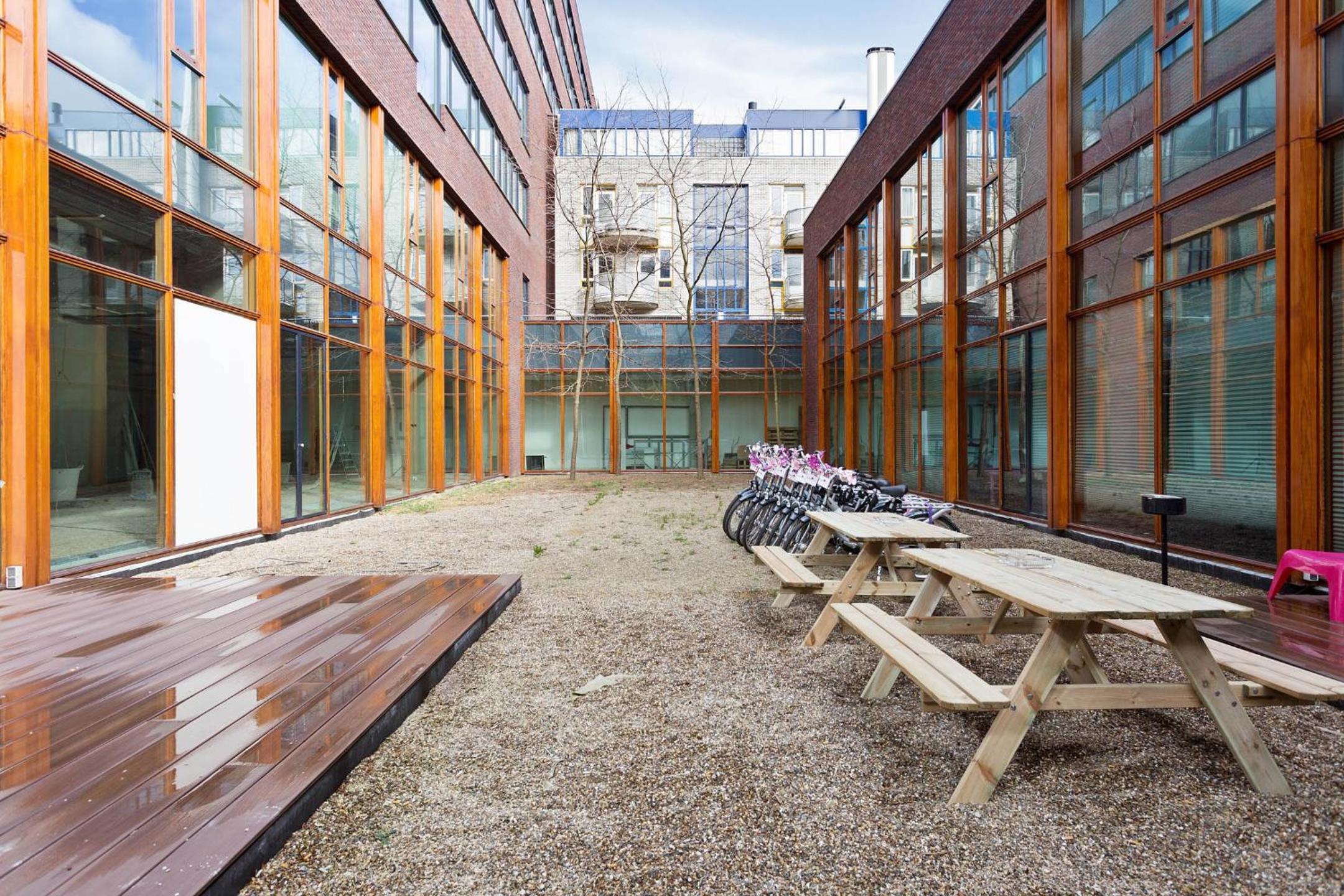 Hostelle - female only hostel 8/10