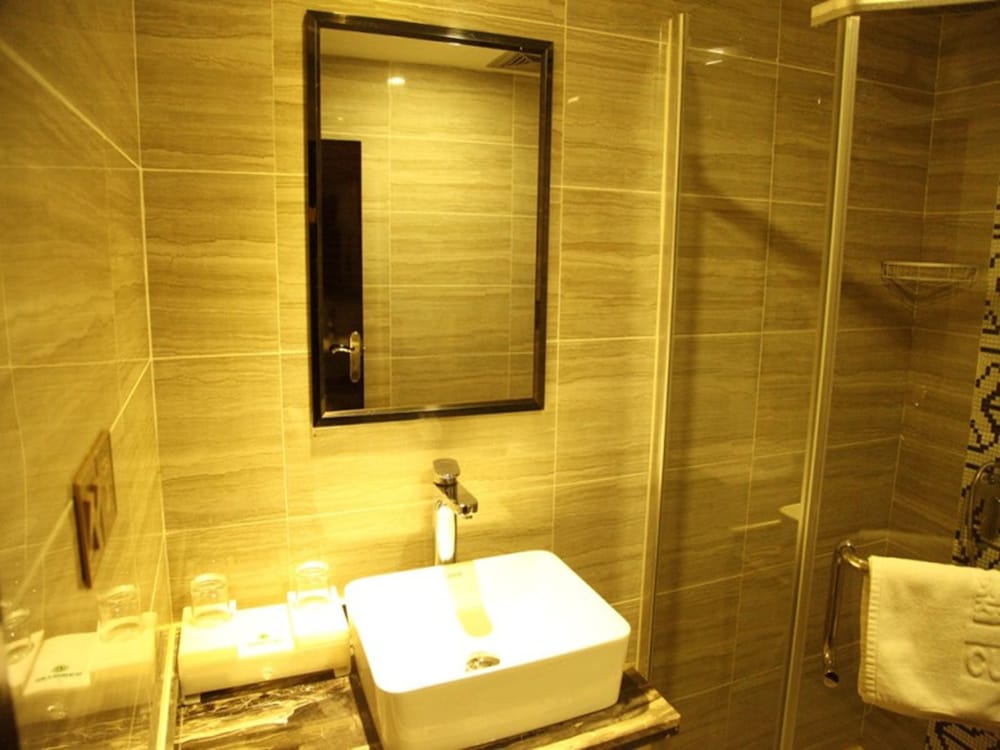 Greentree Inn Anhui Bengbu Guzhen Guyang Road Experimental Middle School Express Hotel 52/52