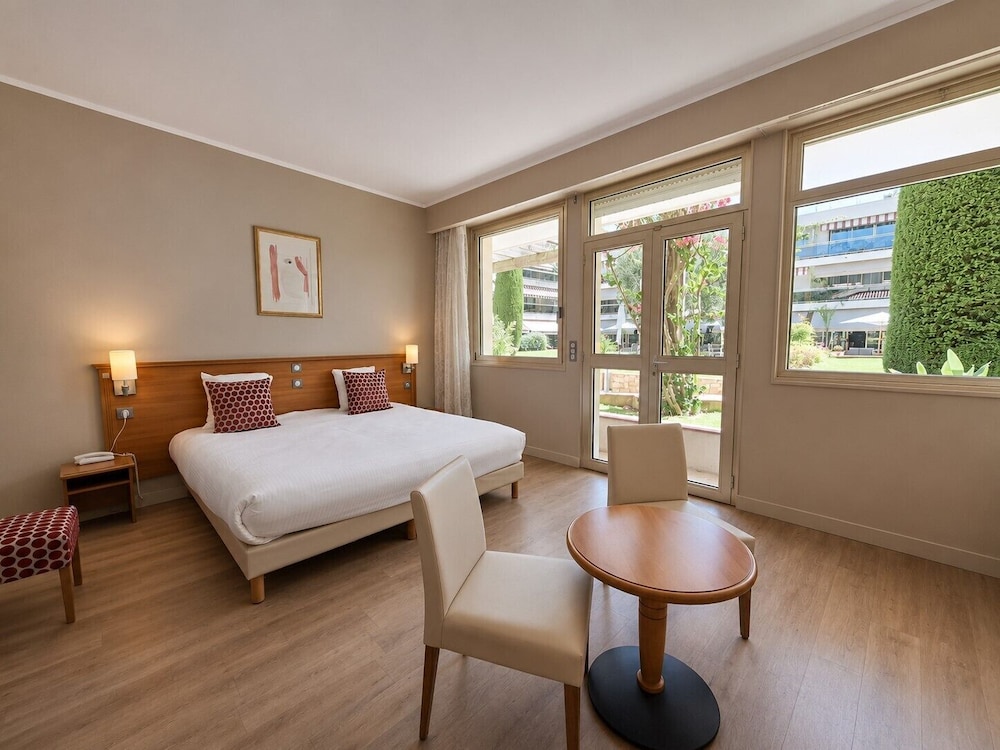 The Originals Boutique, Hotel Les Strelitzias, Antibes Juan-Les-Pins 21/60