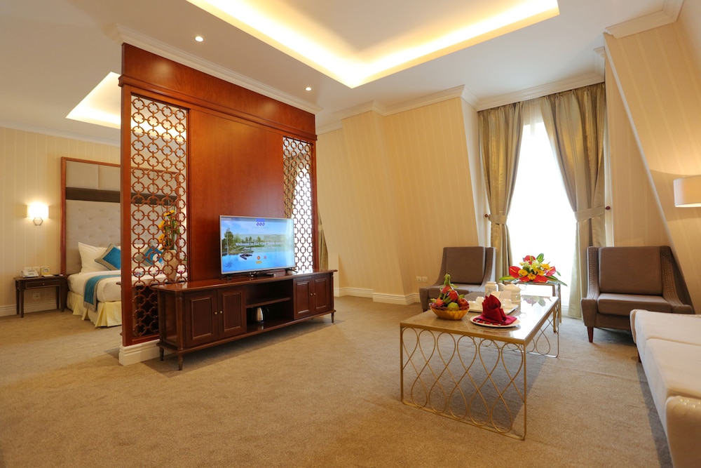 FLC LUXURY RESORT VINH PHUC 50/70