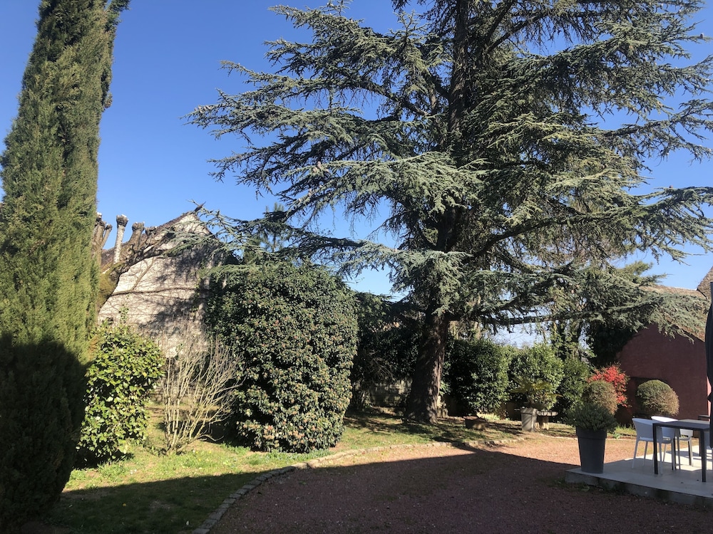 Hotellerie Du Val D'or 32/45
