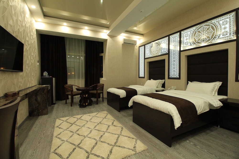 Safir Hotel 10/36