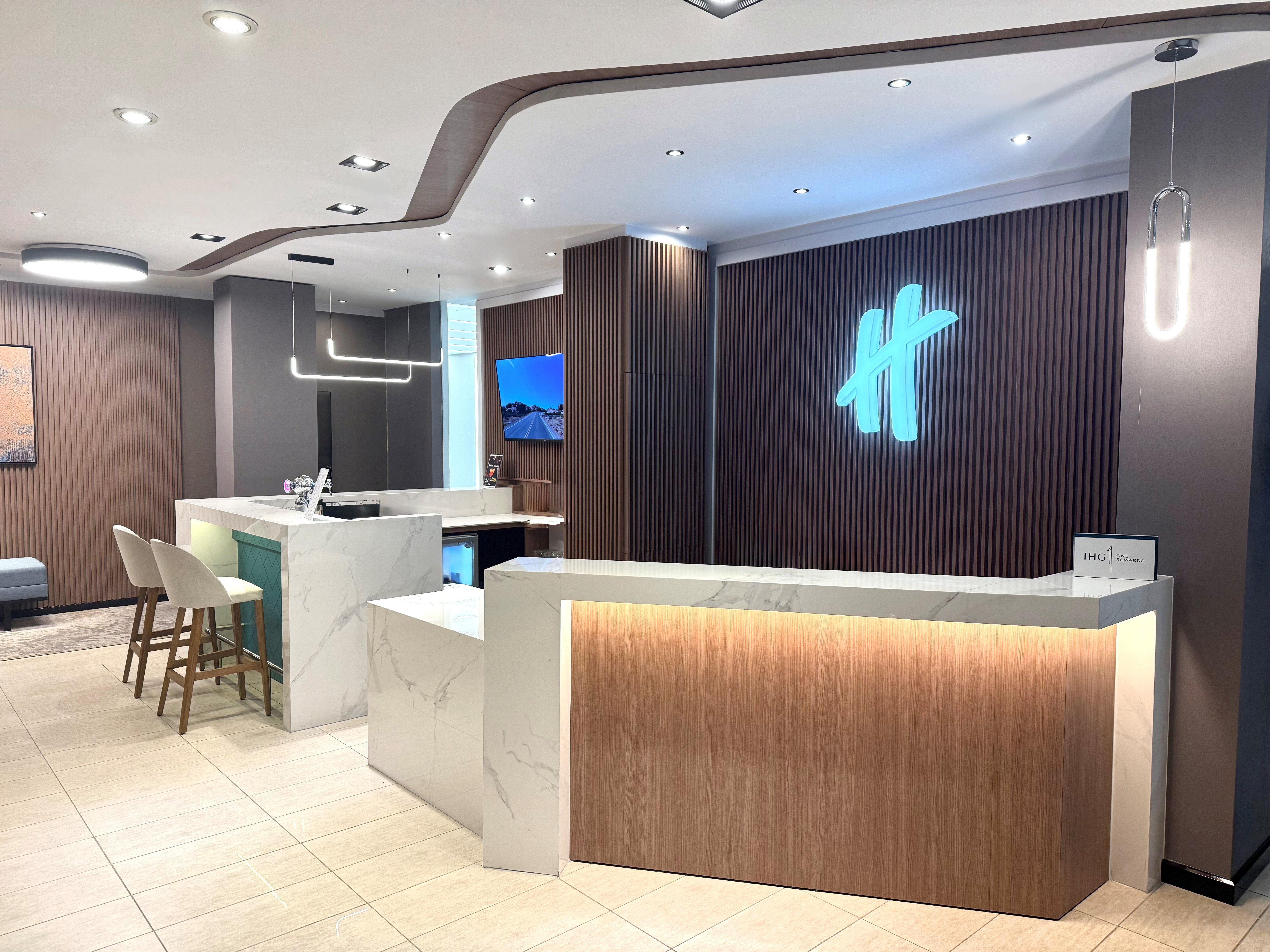 Holiday Inn Rosario 18/80