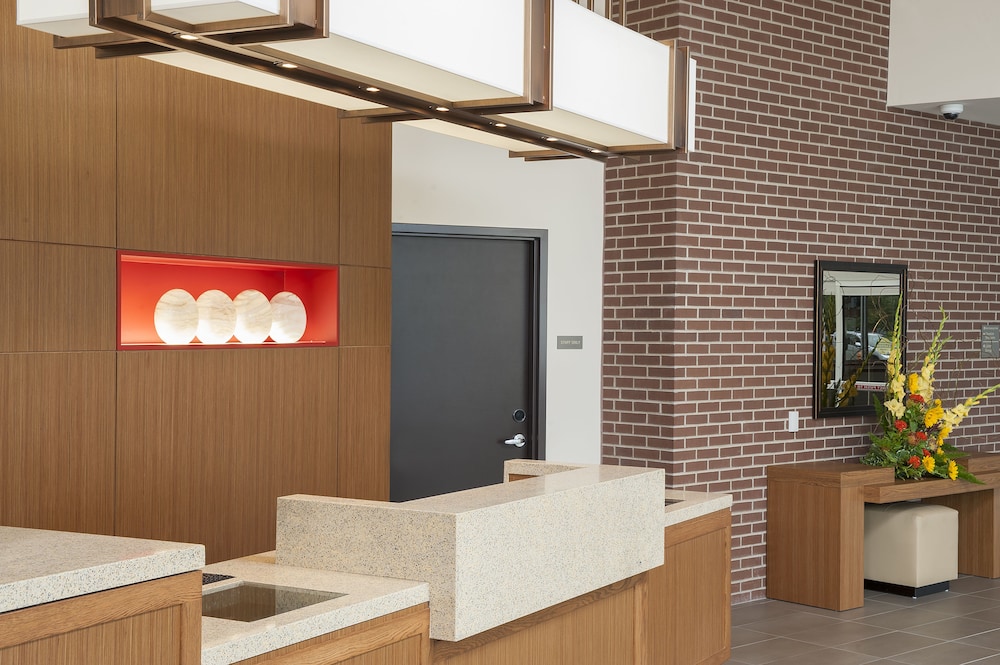 Hyatt Place Champaign-Urbana 5/58