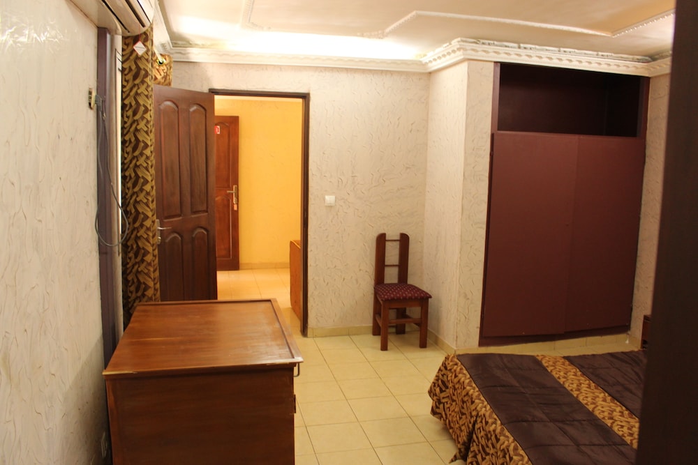 Indra Hotel 8/19