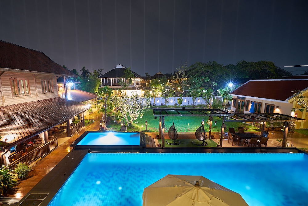 Huean Kham Hom Resort 4/72