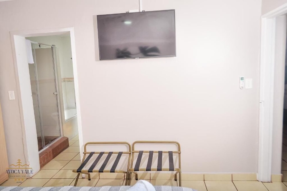 Avoca Vale Country Hotel 38/50