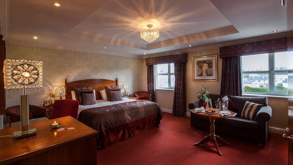 NEWGRANGE HOTEL 42/60