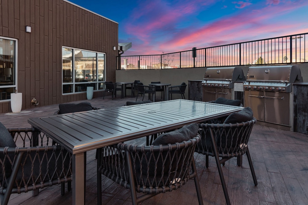 TownePlace Suites Pueblo Downtown 16/26