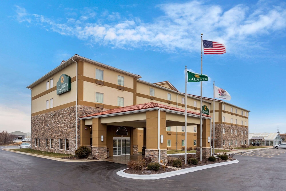 La Quinta Inn Suites Rockford 1/54