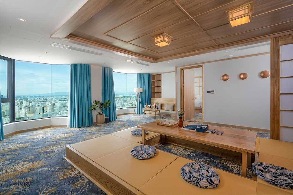 Sala Danang Beach Hotel 52/75