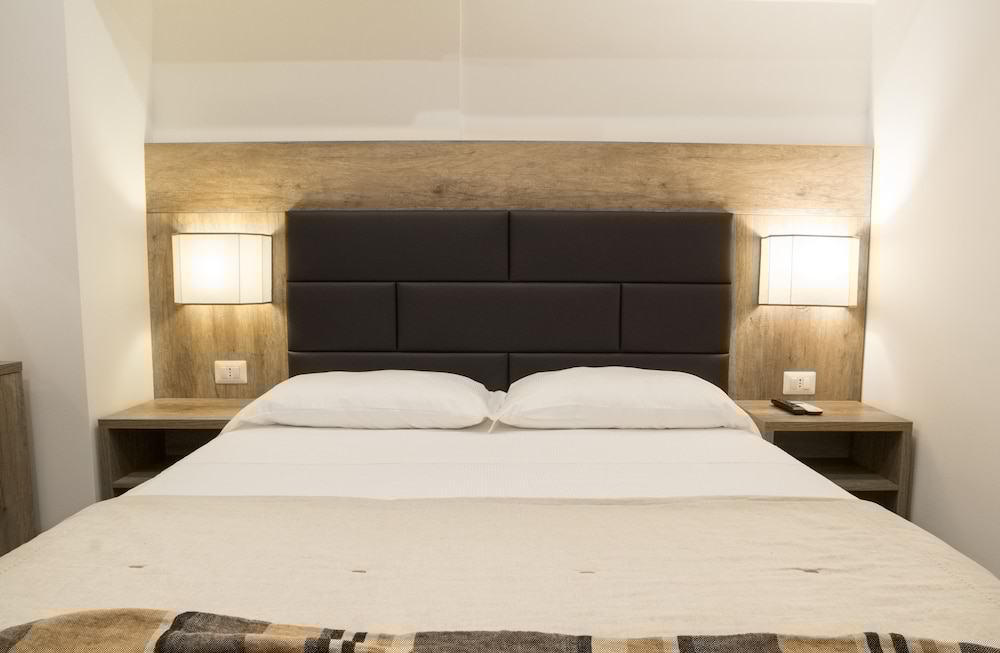 Morelli Suite 15/50