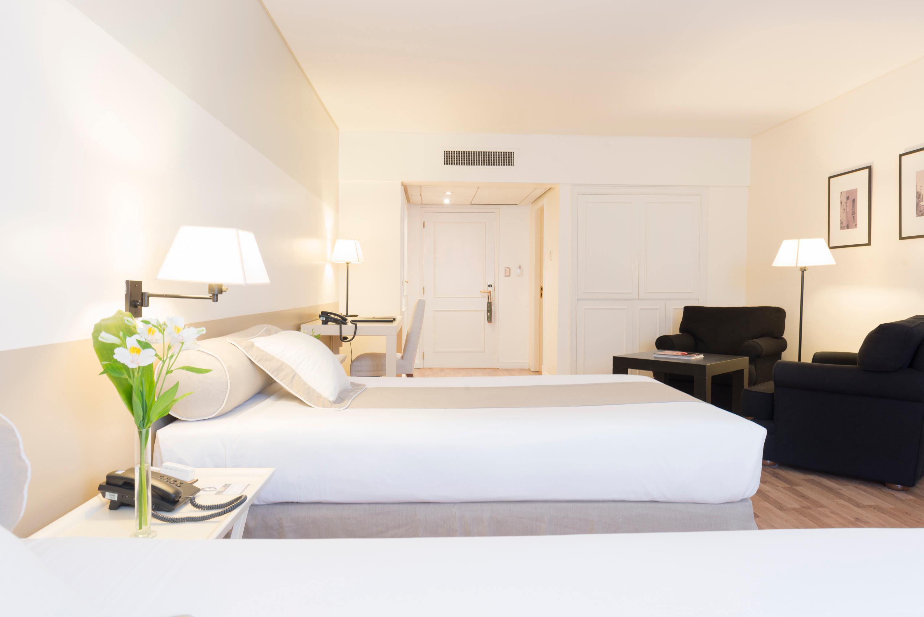 Executive, Twin Beds