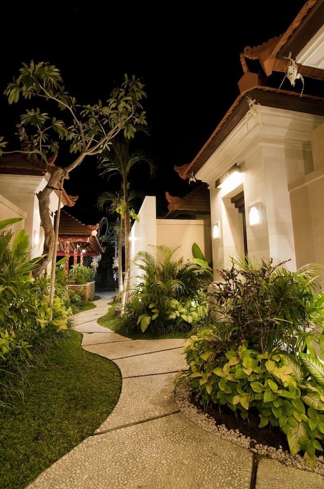 Villa Puspa 30/48