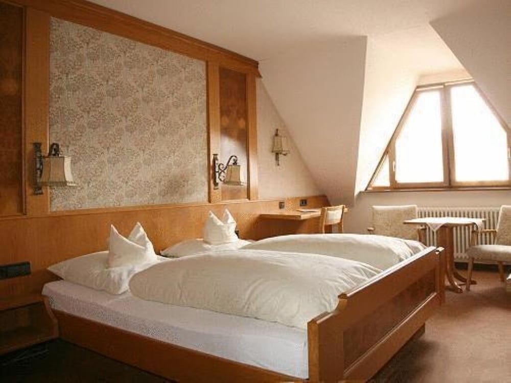 Retro, Comfort, Queen Bed, No Balcony