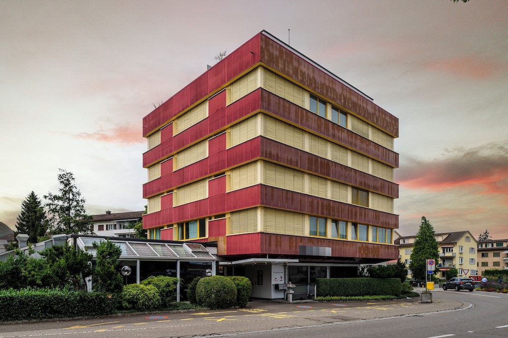 Amanthos Living Zurich Airport