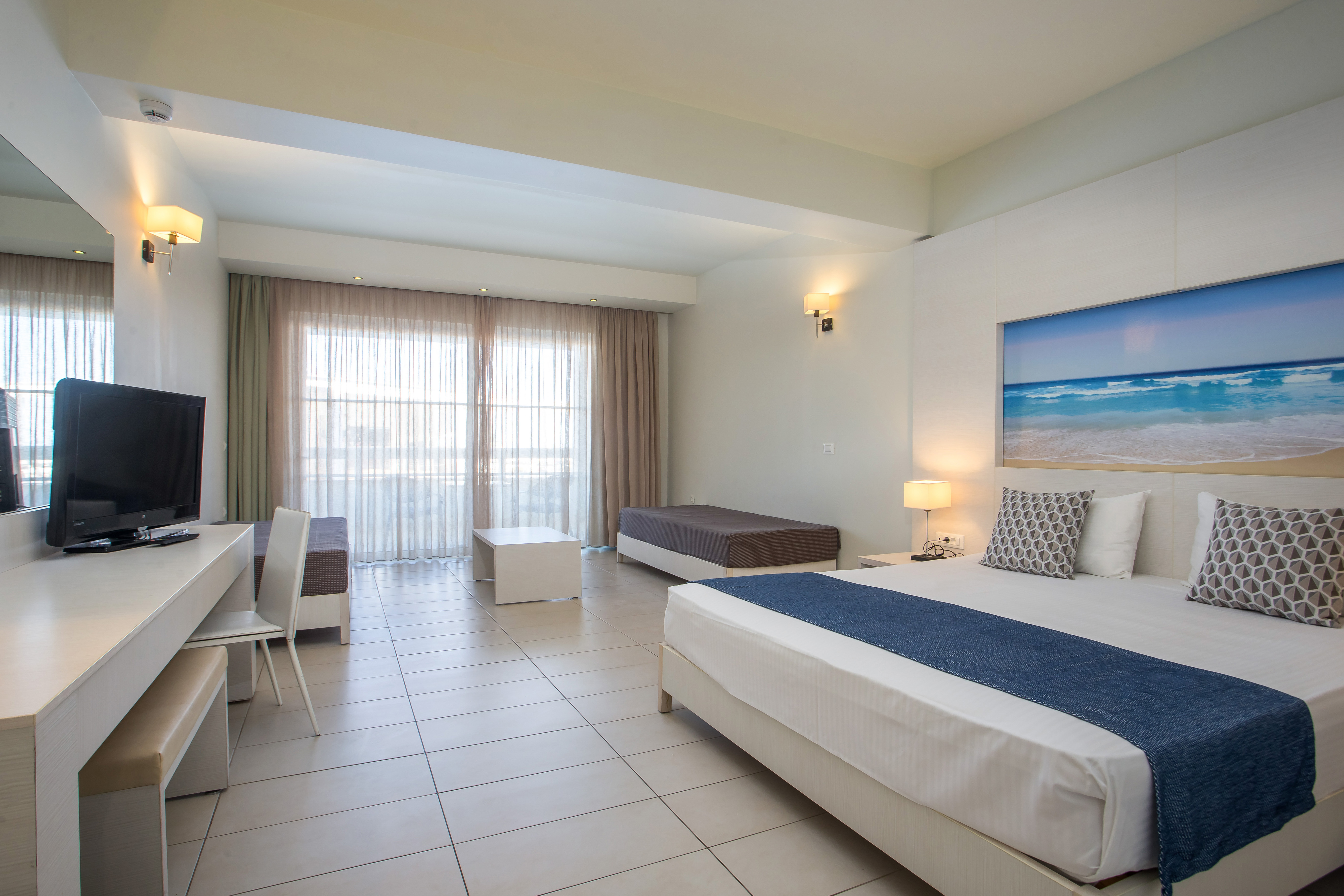 SUITE POOL VIEW