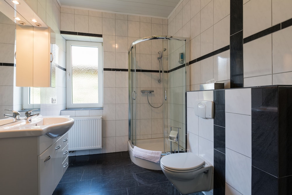 Hotel am Rosenplatz 46/51