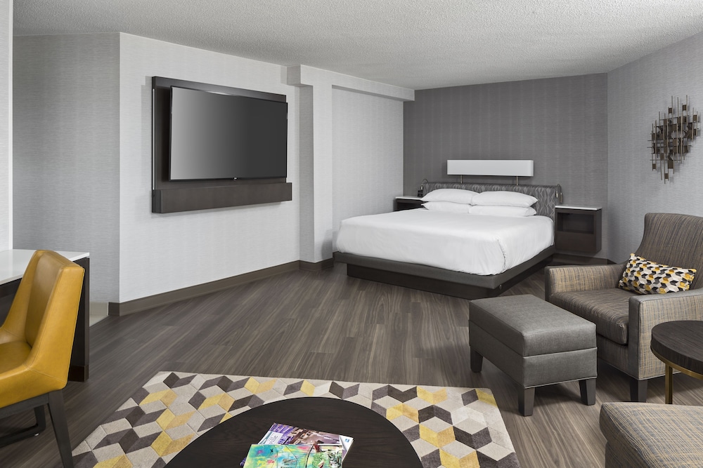 Hyatt Regency Greenville 62/68