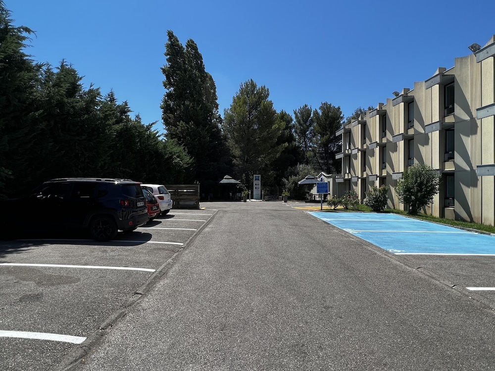 ibis budget Marseille Est Porte d'Aubagne 11/23
