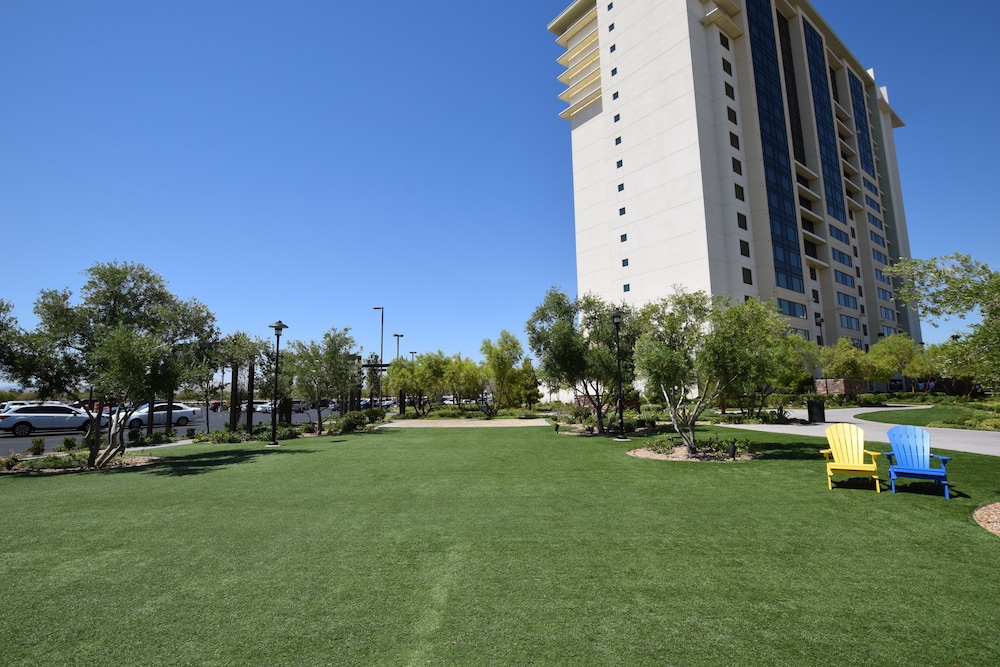 The Berkley at Las Vegas 8/35