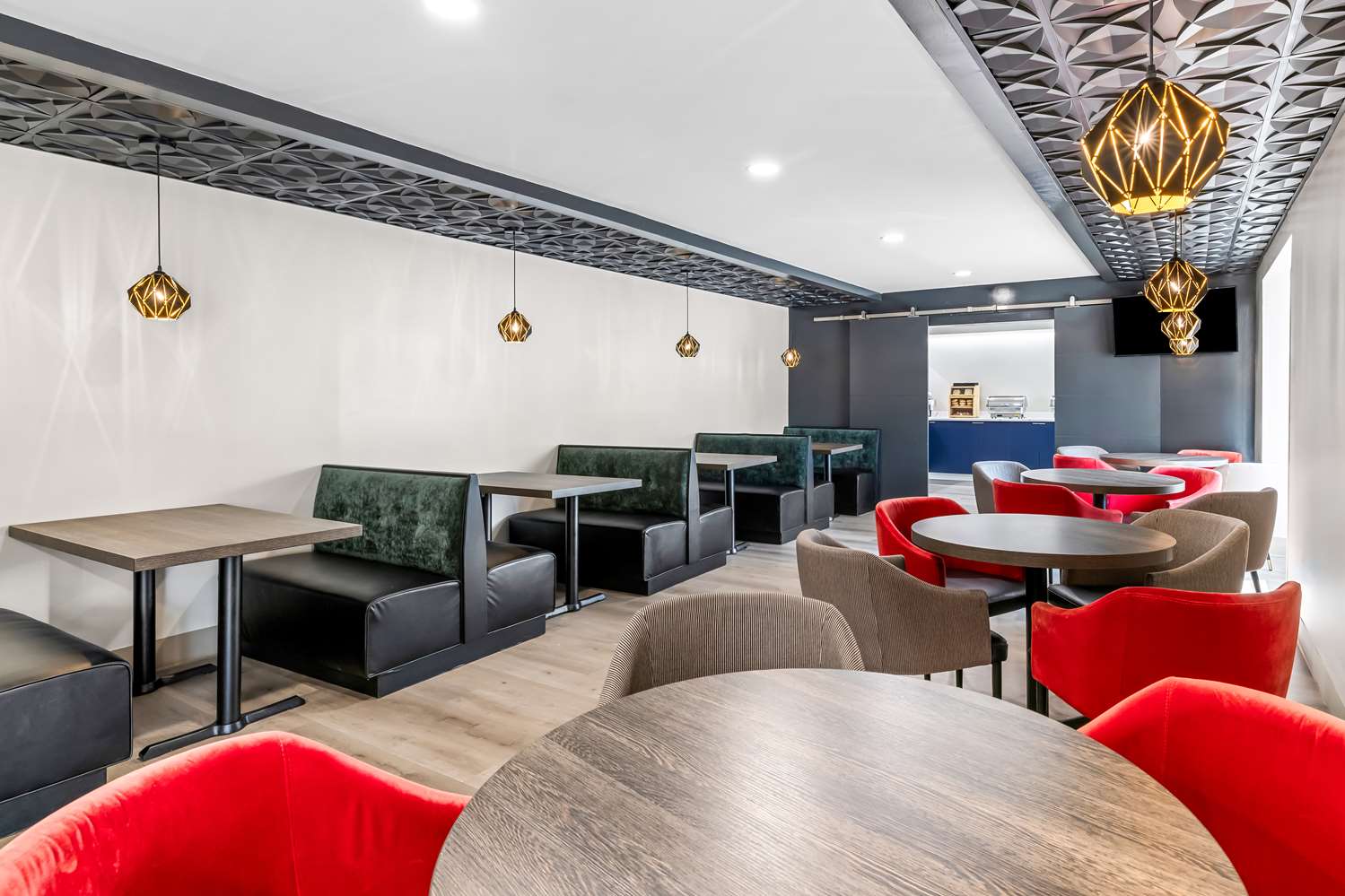 Best Western Buffalo Inn & Suites 18/19