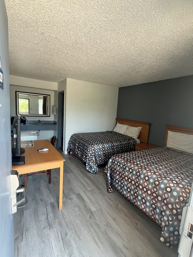 Executive Inn Kilgore North 33/57