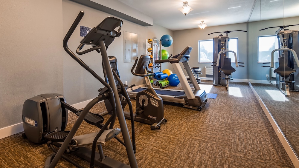 Best Western Plus Peppertree Airport Inn 37/57