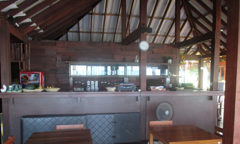 Lipa Bay Resort 8/55