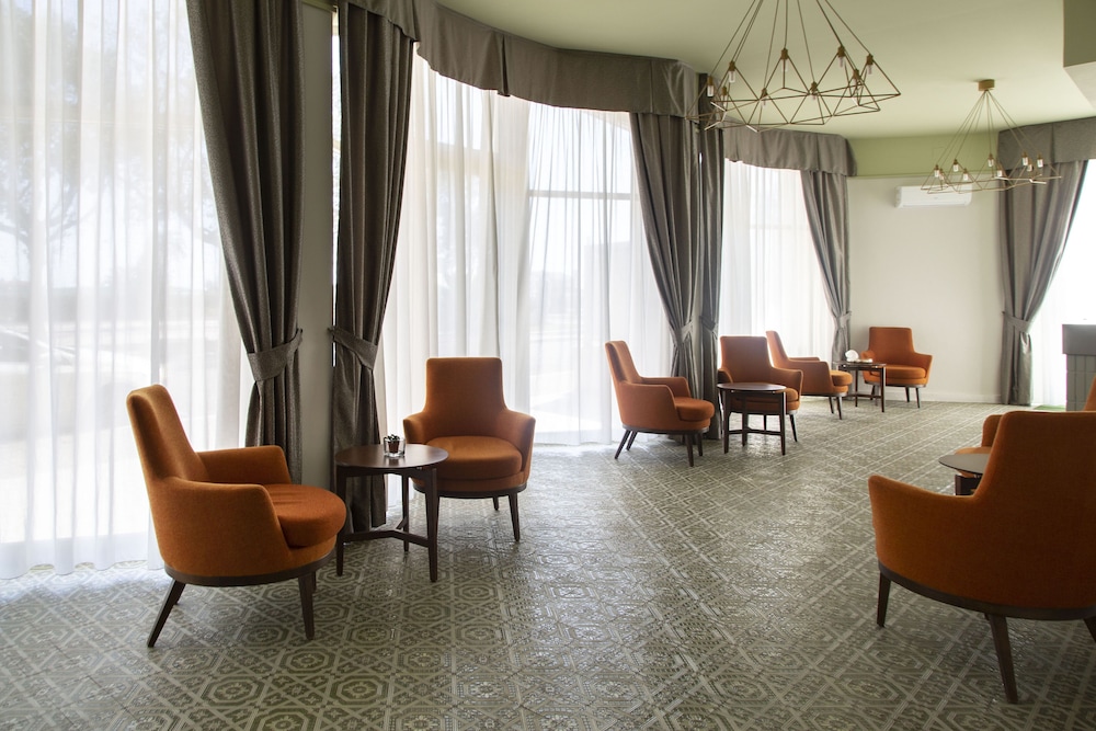 Grand Hotel 46/64