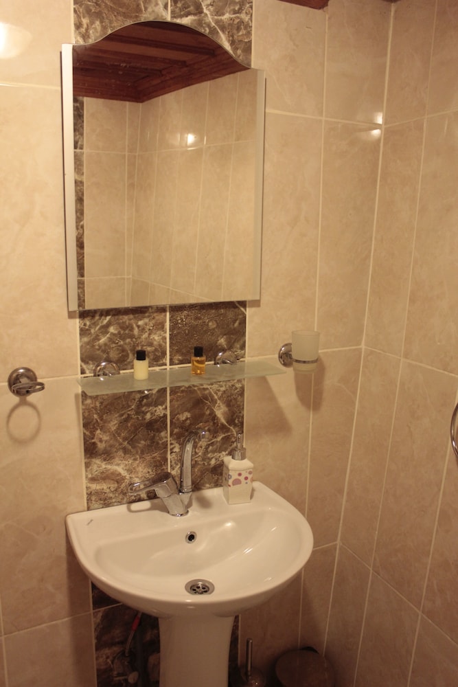 Avcioglu Konak Otel 49/50