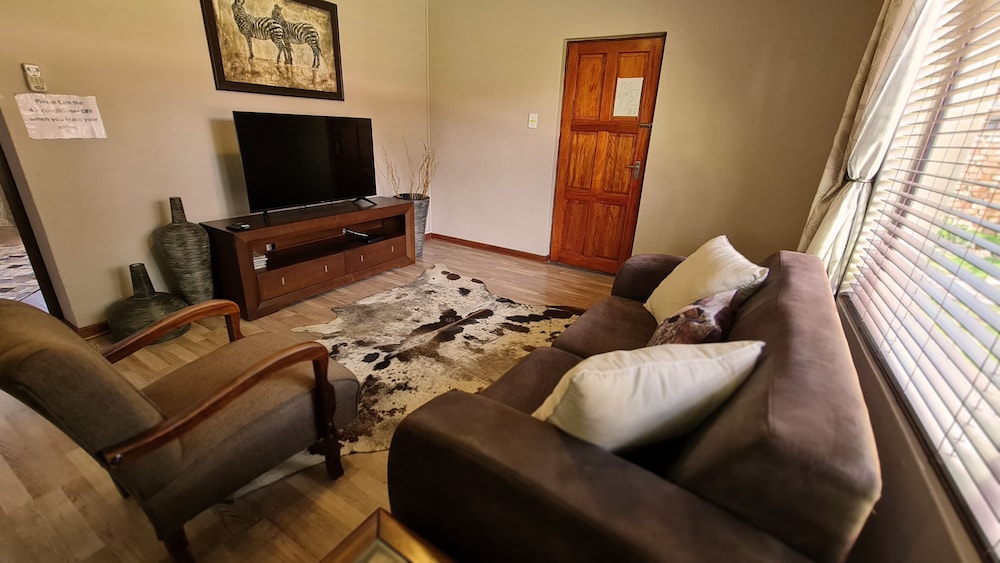 Klein Bosveld Guesthouse 30/50