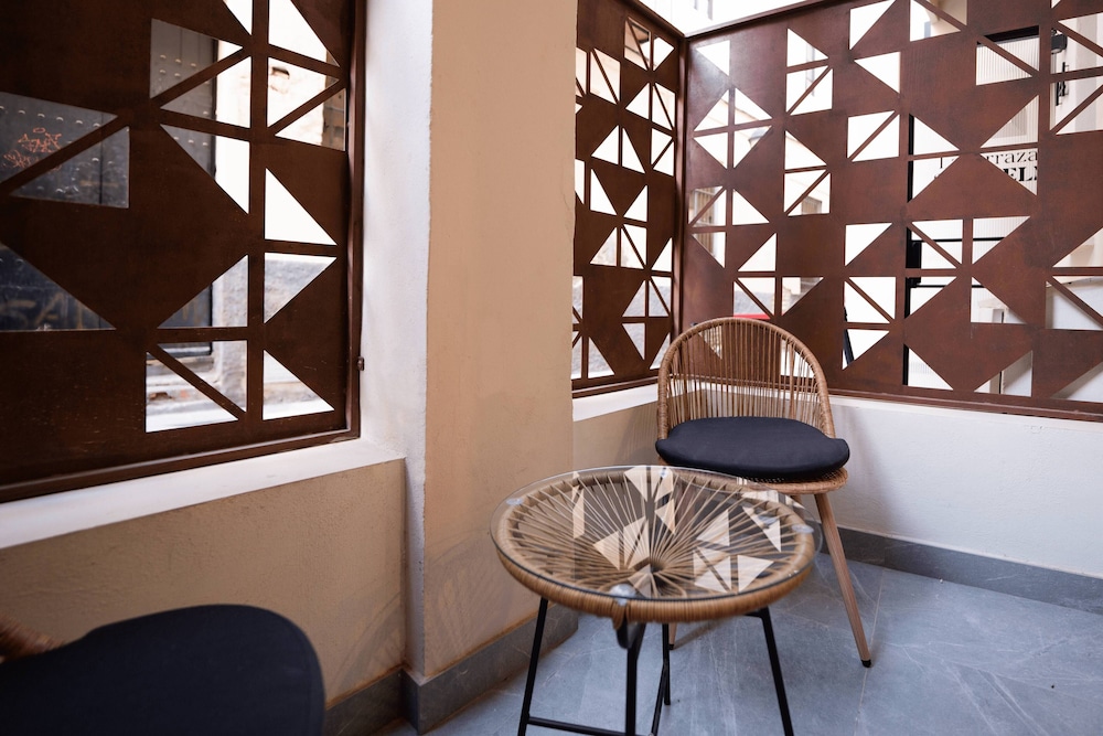 Oasis Hostel Malaga 31/39