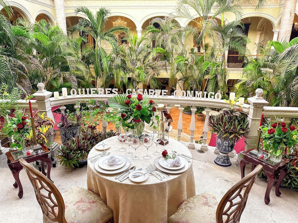 Mansion Merida on the Park 52/65
