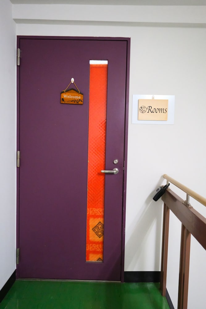 Rooms 32/50
