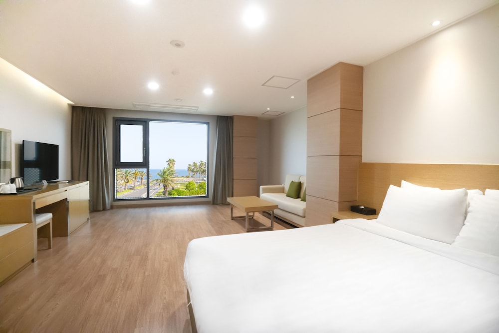 UNI HOTEL JEJU 23/69