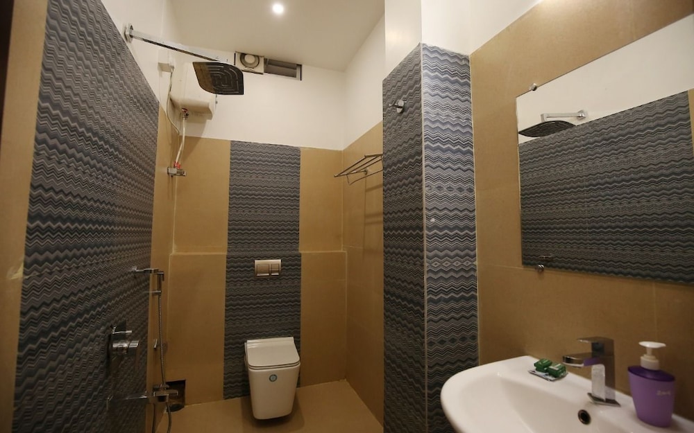 Hotel Marina Manor 36/37