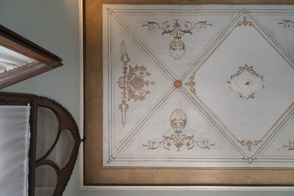 Doge Morosini Palace 2/50