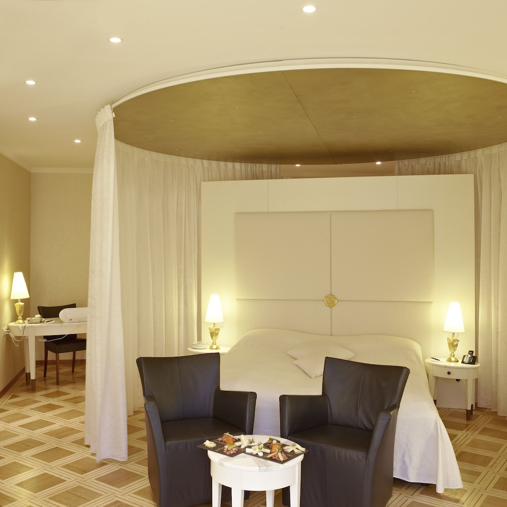 Hotel des Balances 18/29