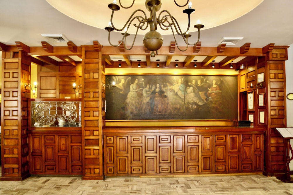 Hotel De Mendoza 11/57
