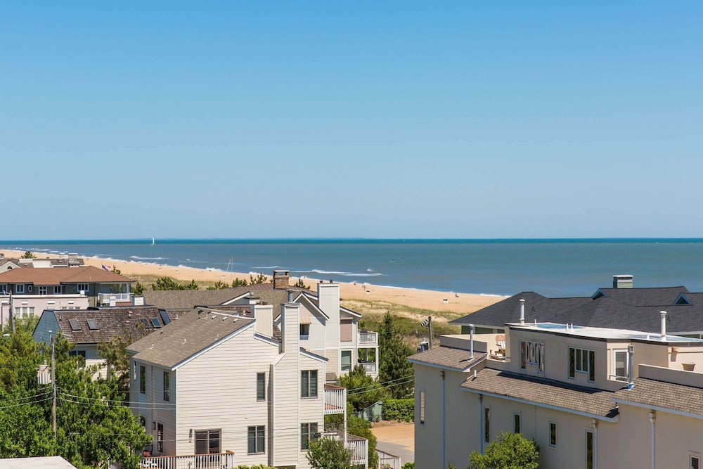 Wyndham Virginia Beach Oceanfront 6/64