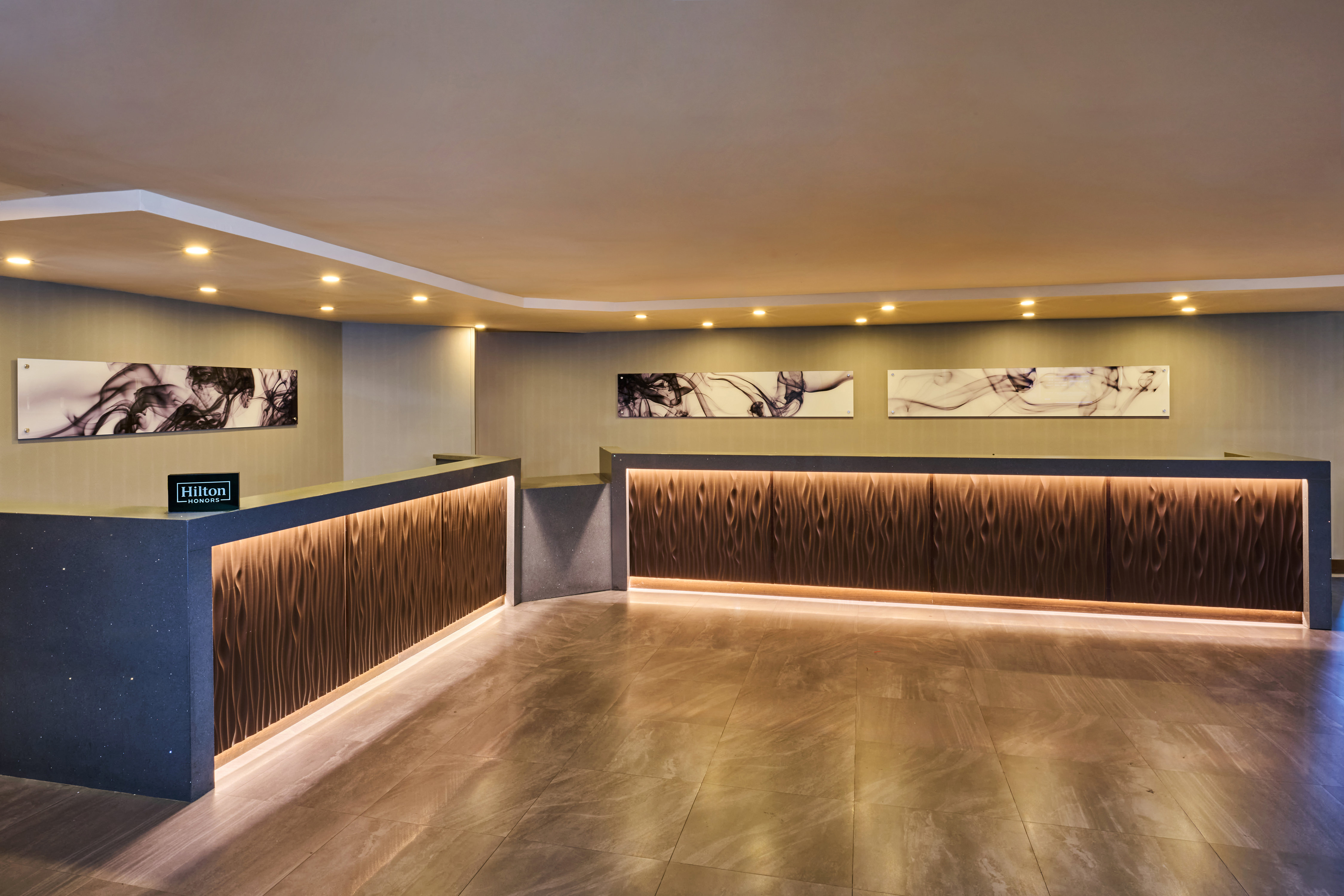 Doubletree By Hilton Newark Fremont 5/76