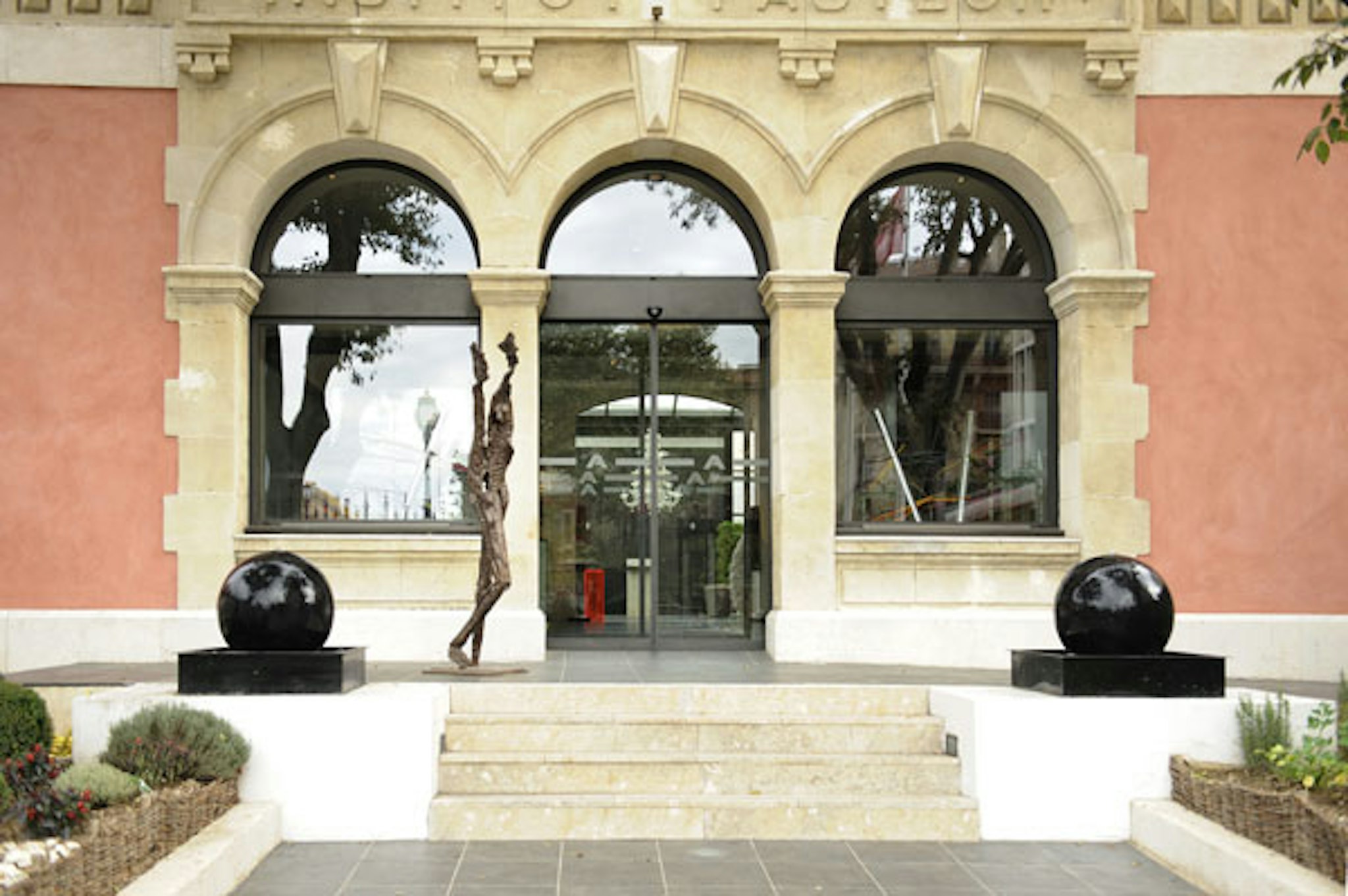 New Hotel of Marseille 2/43