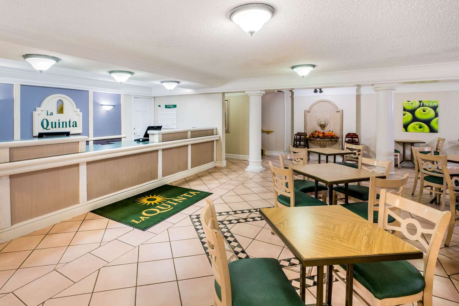 La Quinta Inn Lufkin 38/49